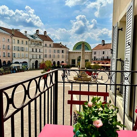 Appt Vue Place De Toscane - 4Min Disneyland-Paris 塞里斯 外观 照片