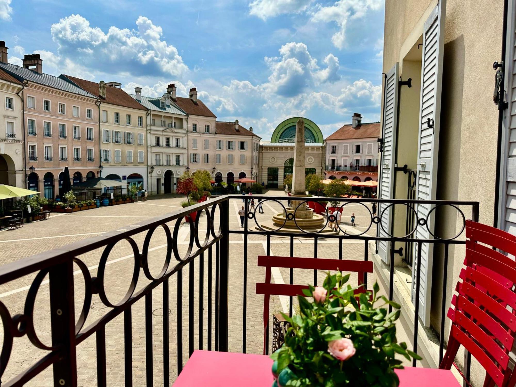 Appt Vue Place De Toscane - 4Min Disneyland-Paris 塞里斯 外观 照片