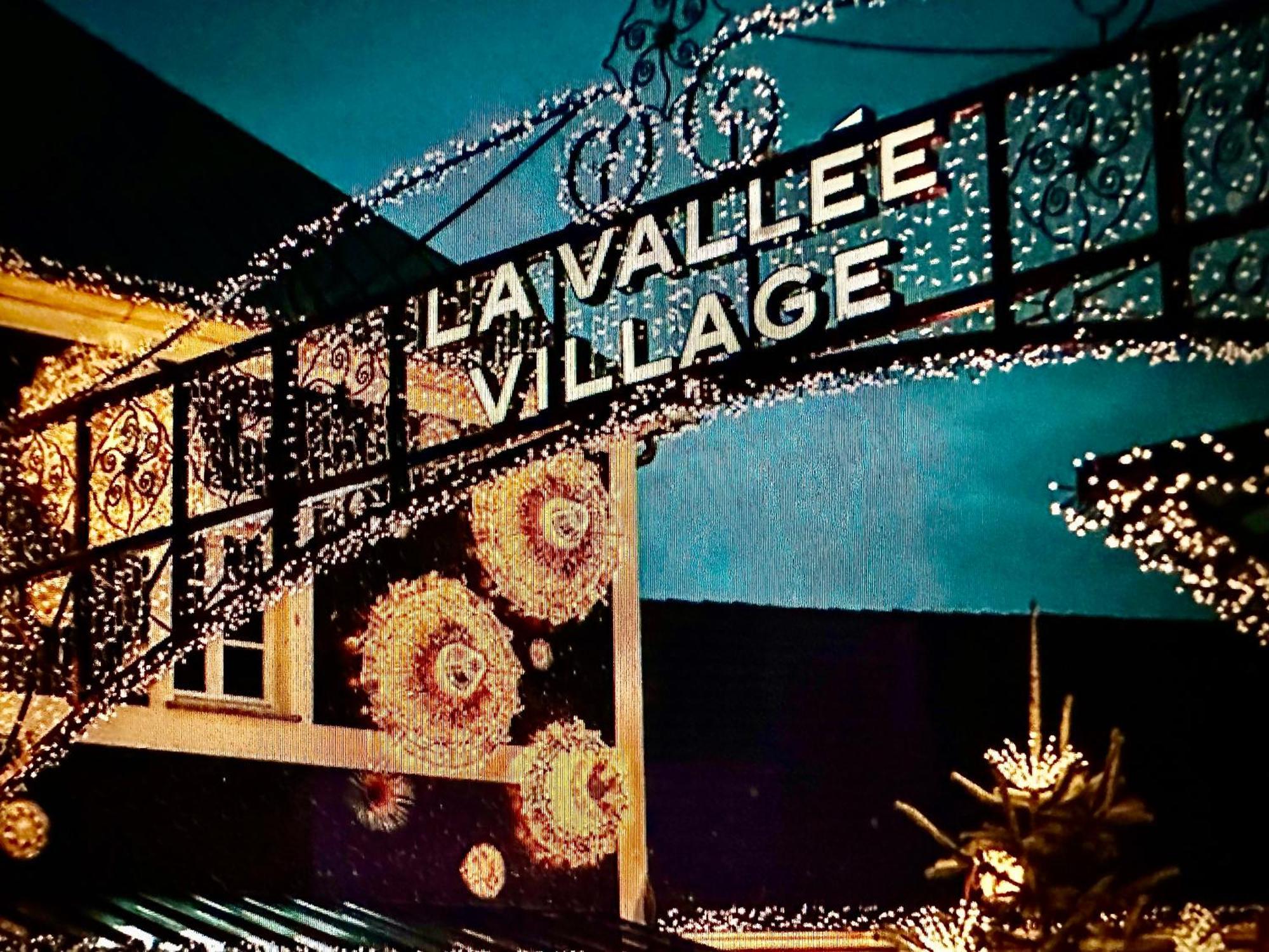 Appt Vue Place De Toscane - 4Min Disneyland-Paris 塞里斯 外观 照片