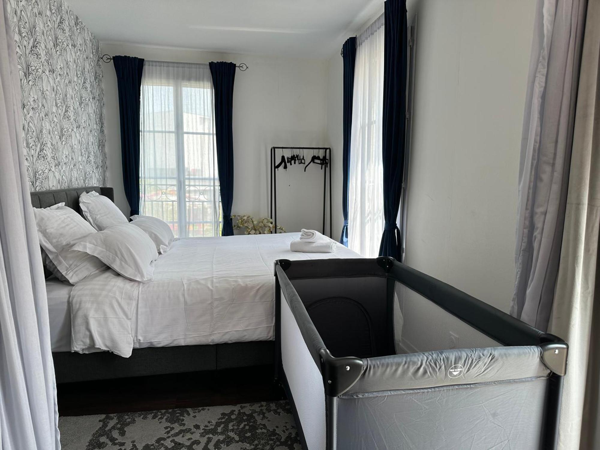 Appt Vue Place De Toscane - 4Min Disneyland-Paris 塞里斯 外观 照片