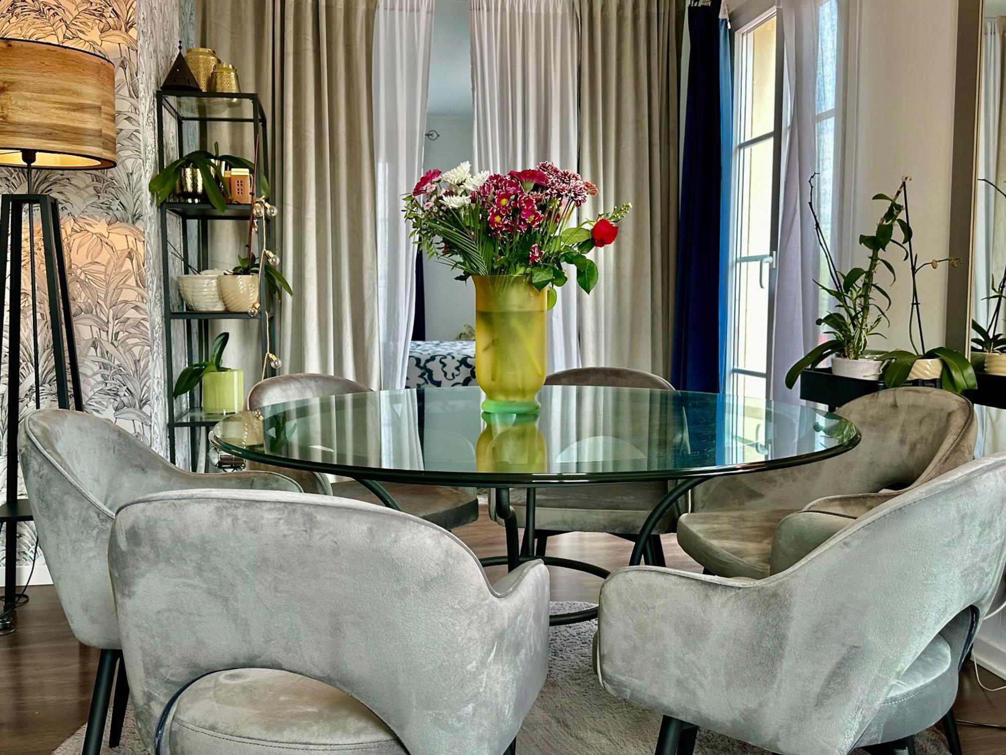 Appt Vue Place De Toscane - 4Min Disneyland-Paris 塞里斯 外观 照片
