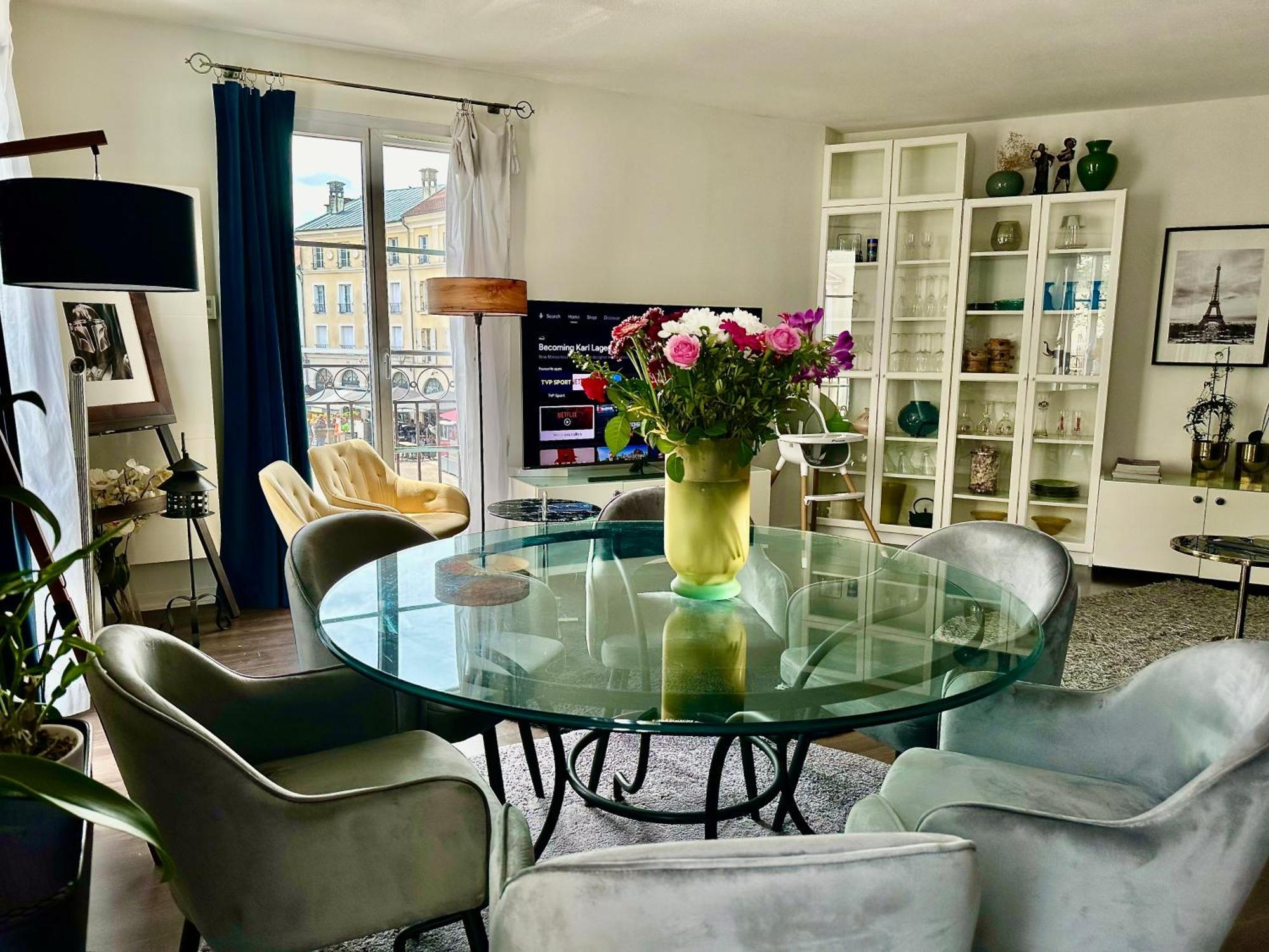 Appt Vue Place De Toscane - 4Min Disneyland-Paris 塞里斯 外观 照片